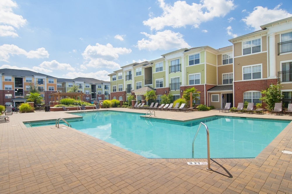 The Flats At Mallard Creek uCribs